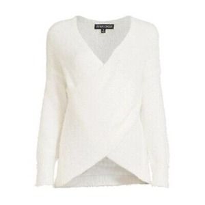 INNER CIRCLE Soft Fuzzy Wrap Sweater White, Med